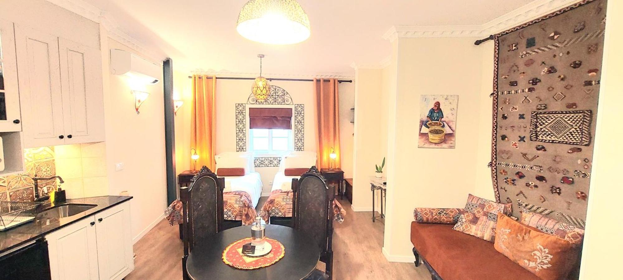 7 Styles Apartments By Raspberry Cascade Faro Room photo